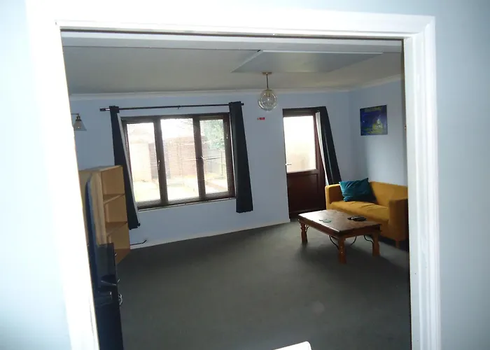 3 Bedroom House, Market Deeping -Nr Peterborough, Stamford, Spalding