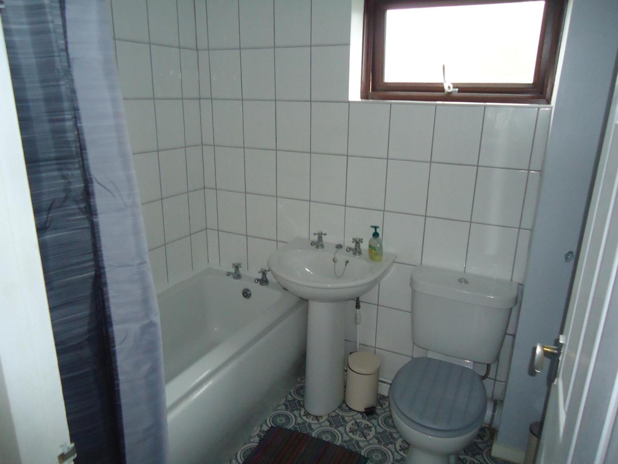 3 Bedroom House, -nr Peterborough, Stamford, Spalding