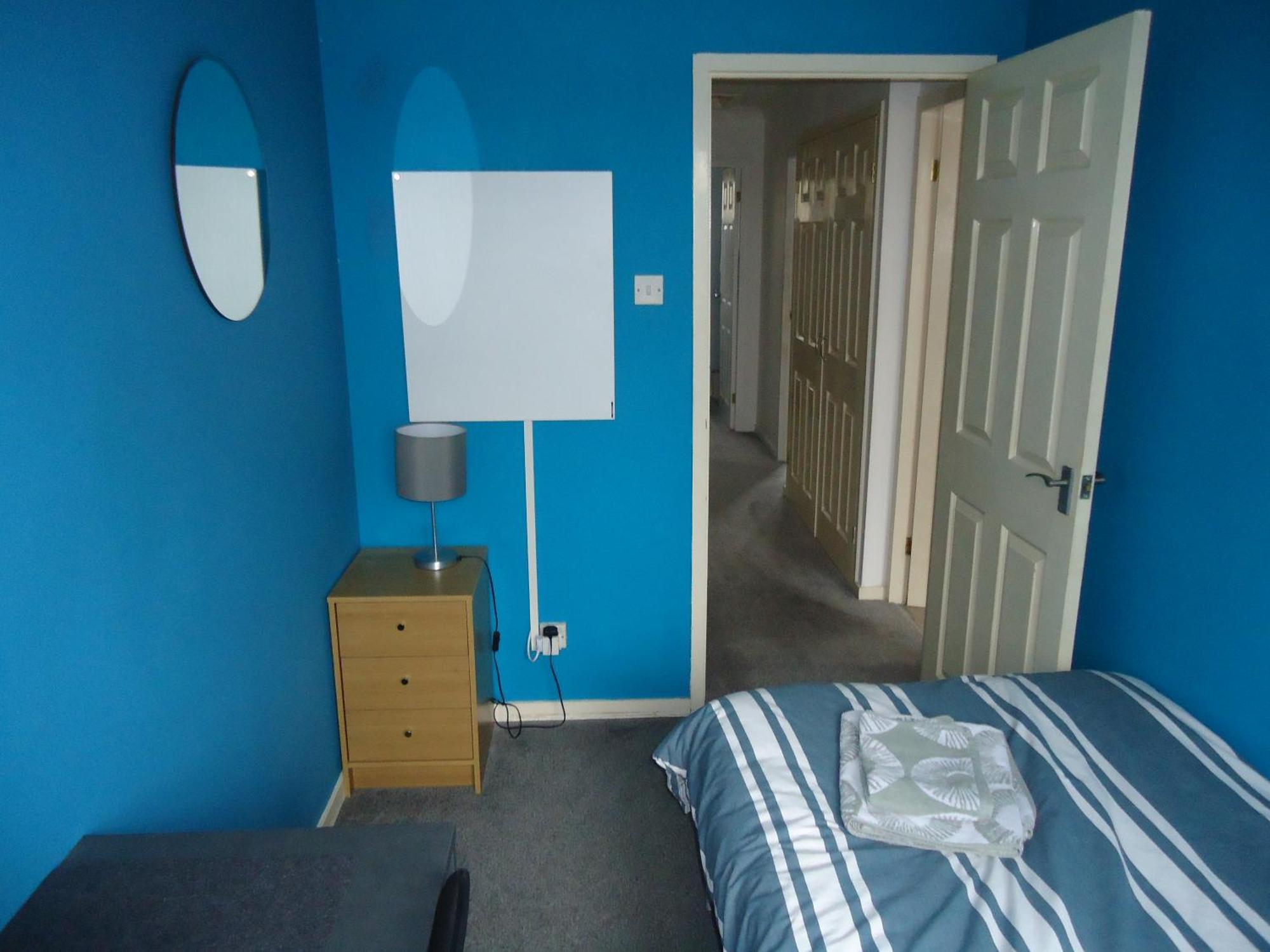 3 Bedroom House, -nr Peterborough, Stamford, Spalding Apartment